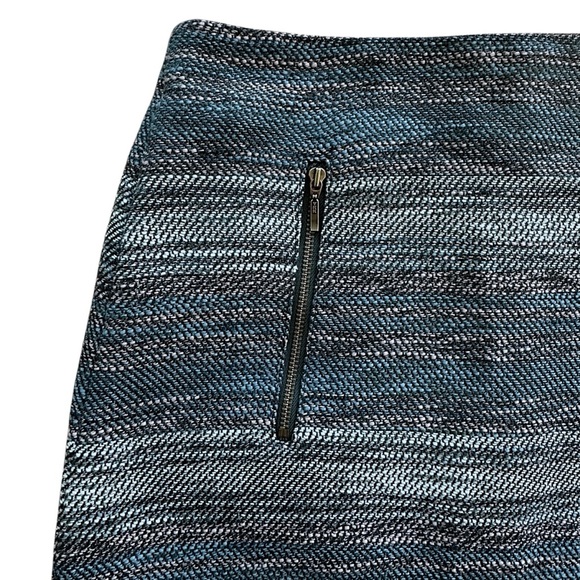 LOFT | NWOT BLUE TWEED FRINGE HEM MINI SKIRT EXPOSED ZIPPER POCKETS | SIZE 0 - Picture 4 of 10